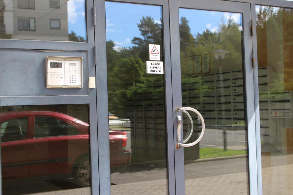 Riga Apartment Brivibas With Private Parking Extérieur photo